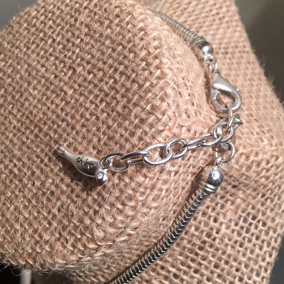 ❗️SOLD❗️ LA LUNE SCULPTED NECKLACE - Picture 3 of 4